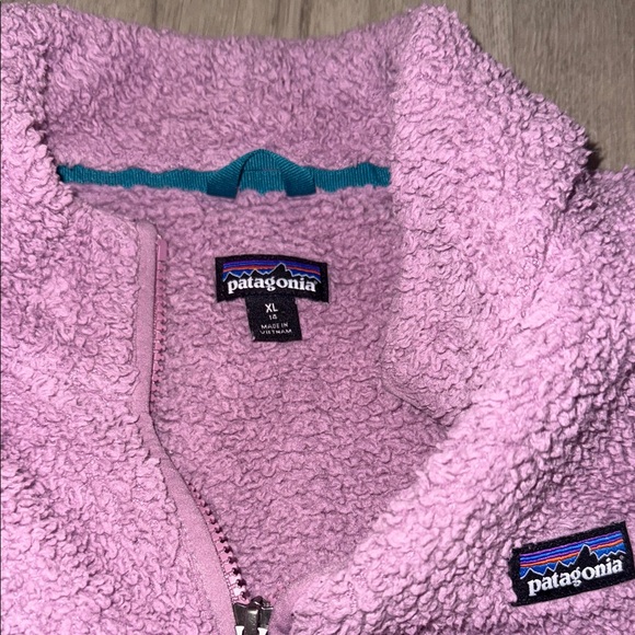 Girls Patagonia Fleece Vest - Picture 3 of 4